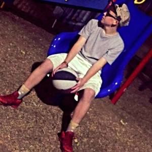 Meet your Posher, Jonathan